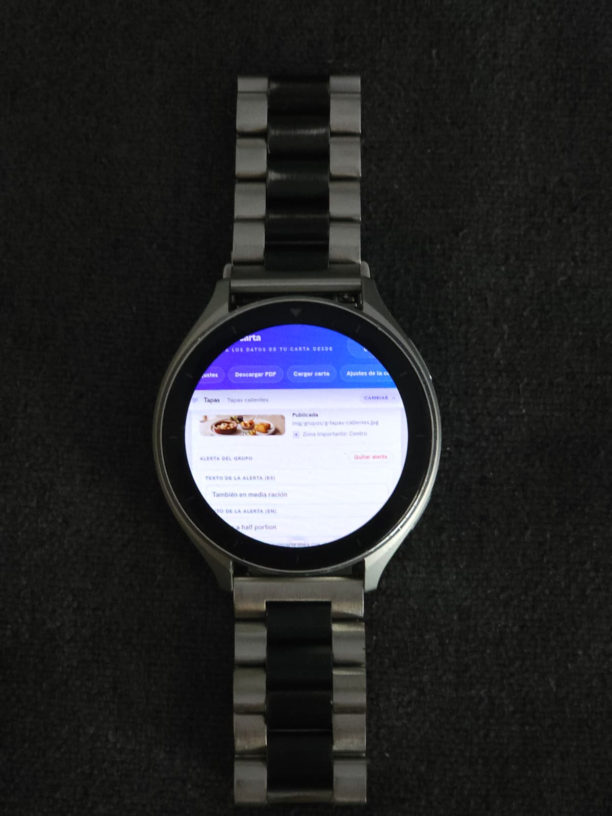 adminApp abierto en un reloj inteligente